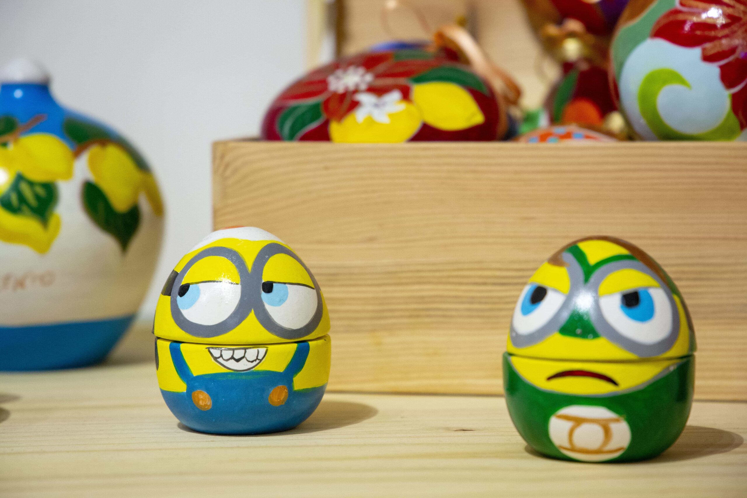 teresa-di-lanno-minions-ceramica-uovo-in-testa