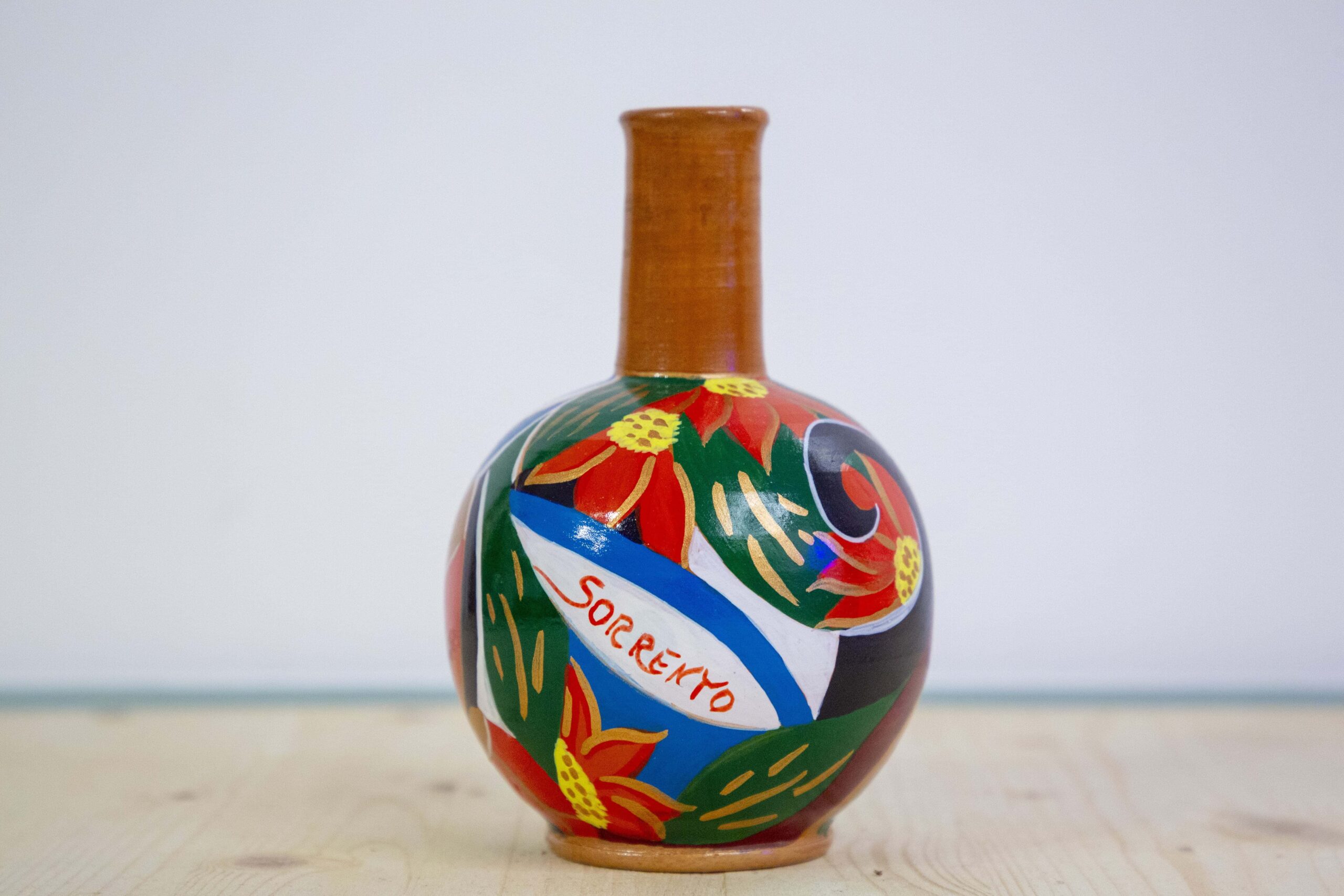 teresa-di-lanno-bottiglia-vasetto-ceramica-fiori